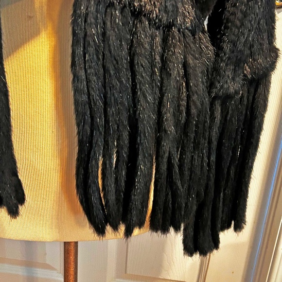 MINK JACKET, KNITTED, FRINGED BOTTOM, BLACK, MISSES MEDIUM, FRINGED SLEEVES, FUR - Picture 12 of 12